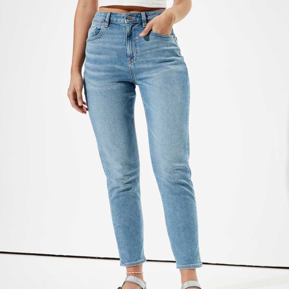 American Eagle Curvy Mom Jeans